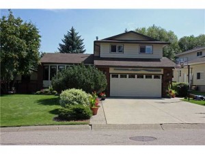 Honey, Our Bi-level is a Raised Bungalow! | Spruce Grove Stony Plain Parkland County Real Estate | Barry Twynam